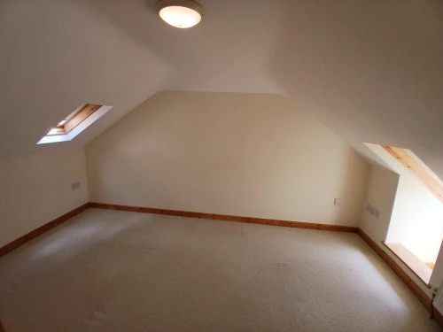 House - Semi-Detached Photo 1