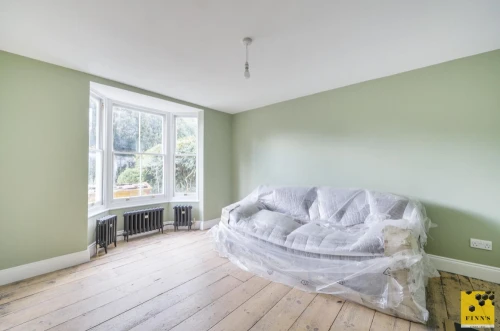 House - Semi-Detached Main Photo