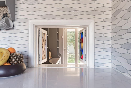 House - Semi-Detached Main Photo