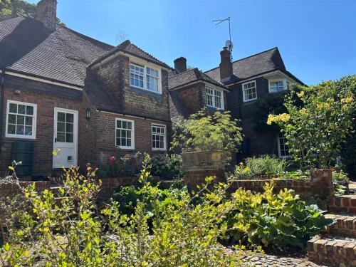 House - Detached Main Photo