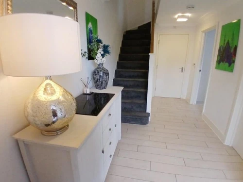 House - Townhouse Photo 2