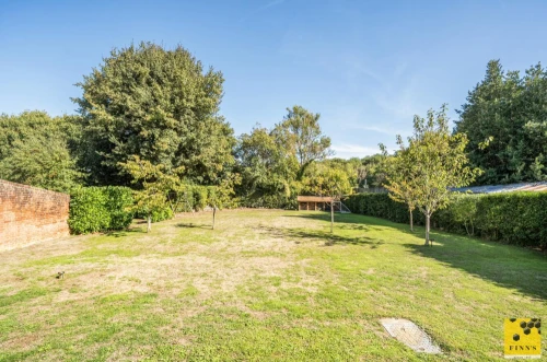House - Detached Main Photo