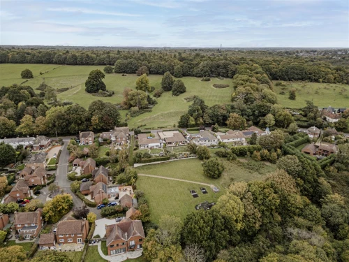 Bungalow - Detached Main Photo
