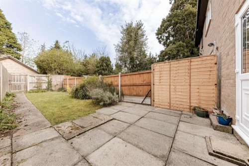 House - Terraced Main Photo