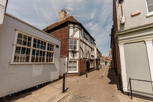 House - End Terrace Main Photo