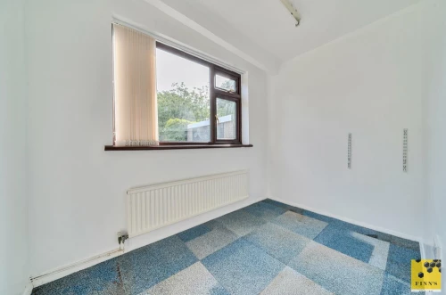 Bungalow - Detached Main Photo