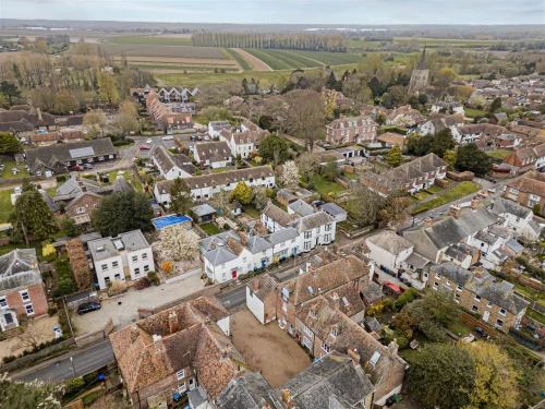 House - Terraced Main Photo