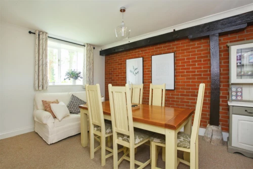 House - End Terrace Main Photo