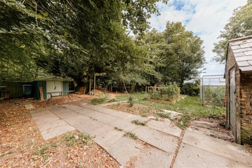 Bungalow - Detached Main Photo