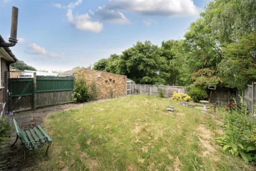 Bungalow - Semi Detached Main Photo