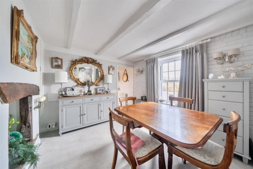 Bungalow - Detached Main Photo