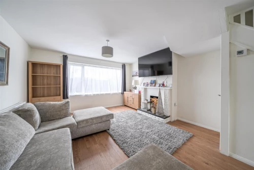 House - Terraced Main Photo