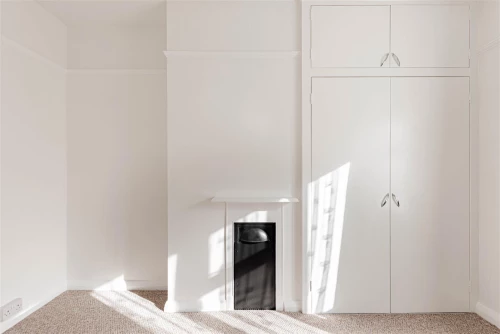 House - Semi-Detached Main Photo