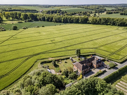 House - Terraced Main Photo