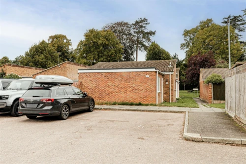 Bungalow - Semi Detached Main Photo