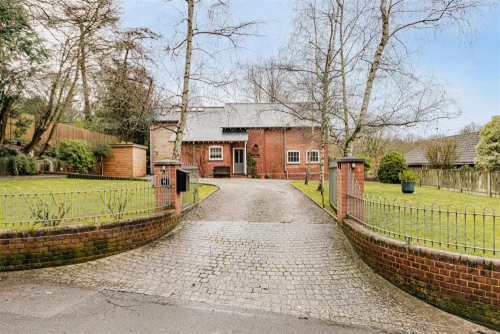 House - Detached Main Photo