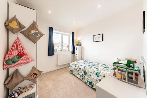 House - Semi-Detached Main Photo