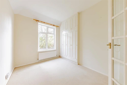 Bungalow - Semi Detached Main Photo