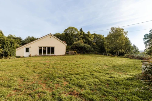 Bungalow - Detached Main Photo