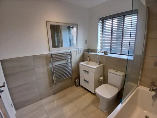 House - Semi-Detached Main Photo