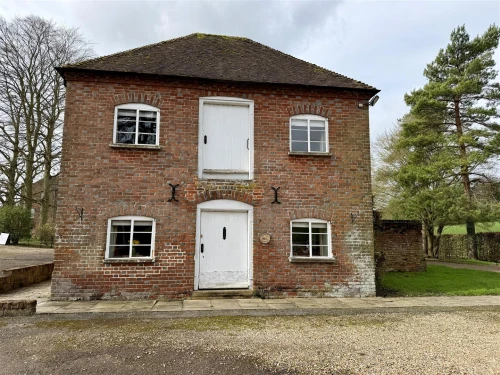 Cottage Main Photo