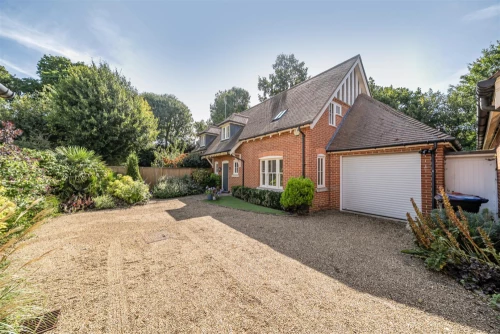 House - Detached Main Photo