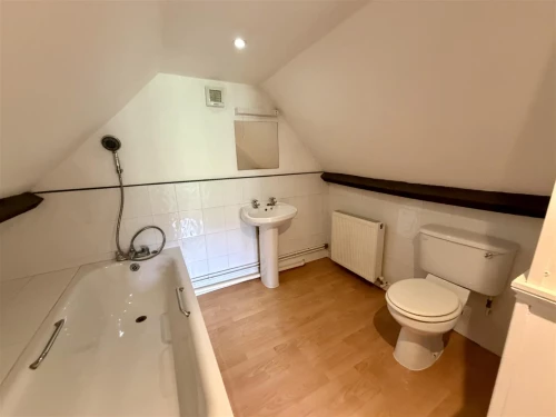 House - Terraced Main Photo