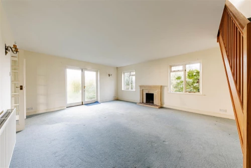 Bungalow - Semi Detached Main Photo