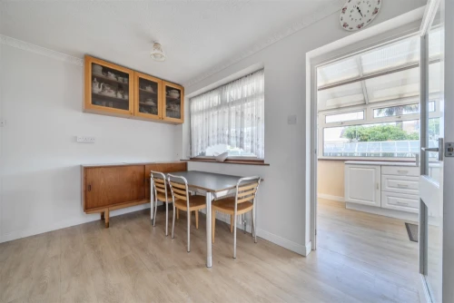 Bungalow - Semi Detached Main Photo