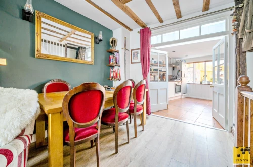 House - Terraced Photo 3