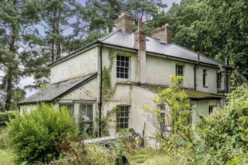 House - Detached Photo 2