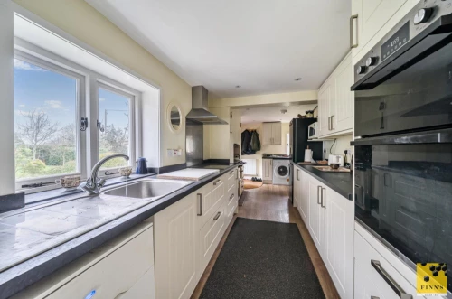 House - Detached Main Photo