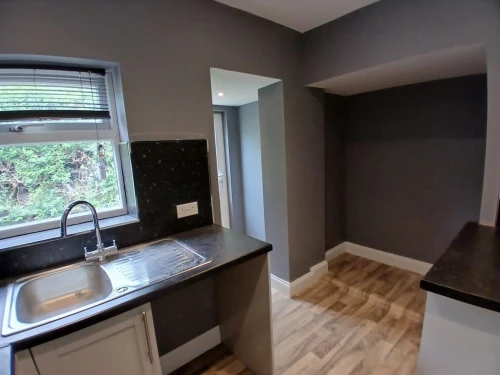 Bungalow - Detached Photo 3