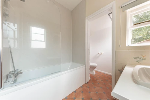 House - Semi-Detached Main Photo