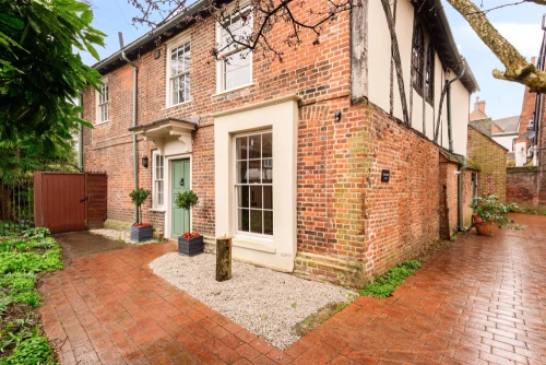 House - Detached Main Photo