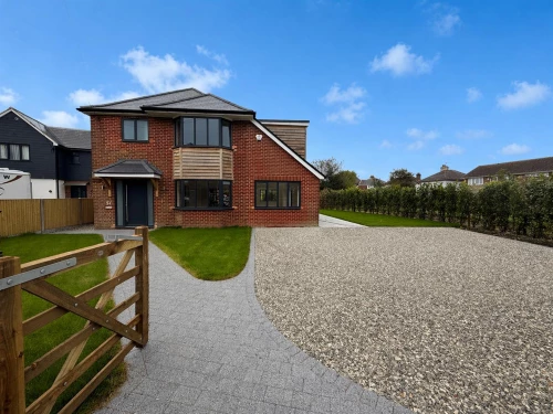 House - Detached Main Photo