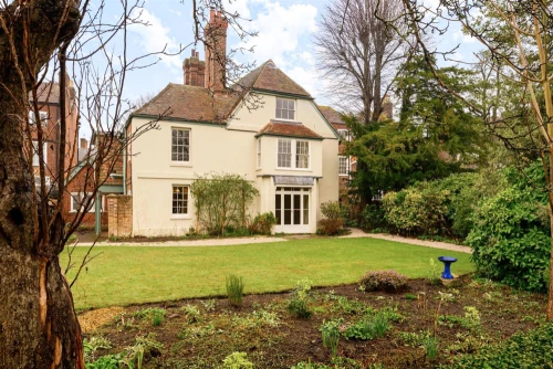 House - Detached Main Photo