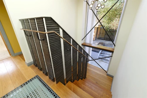 House - Detached Photo 2