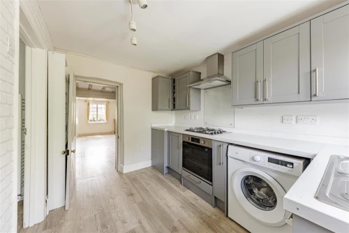 House - End Terrace Main Photo