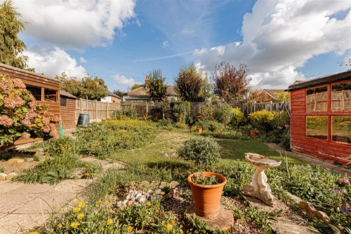 Bungalow - Detached Main Photo
