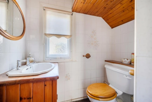 House - Detached Main Photo