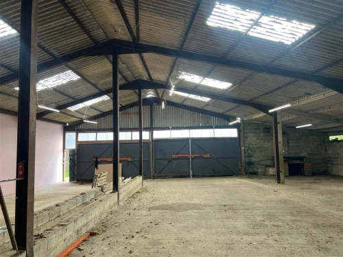 Commercial Main Photo