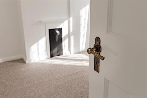 House - Semi-Detached Main Photo