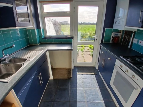 House - Terraced Main Photo