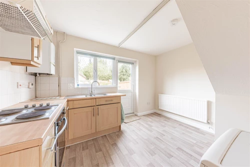 House - Terraced Main Photo