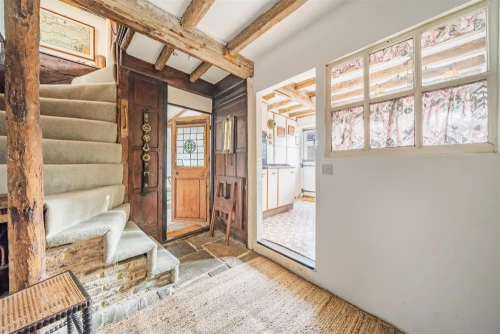 House - Terraced Photo 2