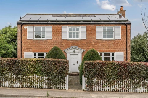 House - Detached Main Photo