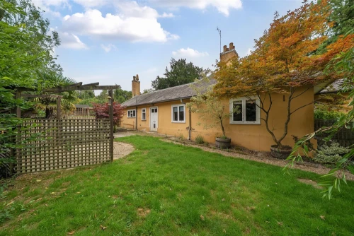 Bungalow - Detached Main Photo