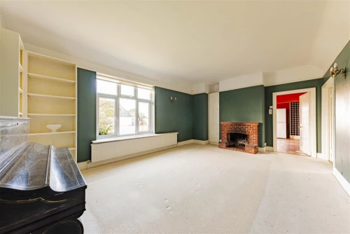 Bungalow - Semi Detached Main Photo