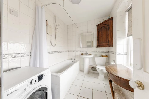 House - End Terrace Main Photo